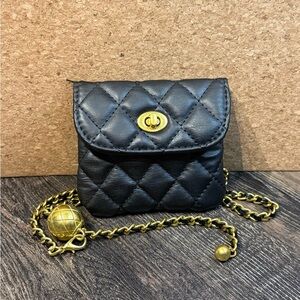 Elegant Black Quilted Chain Bag